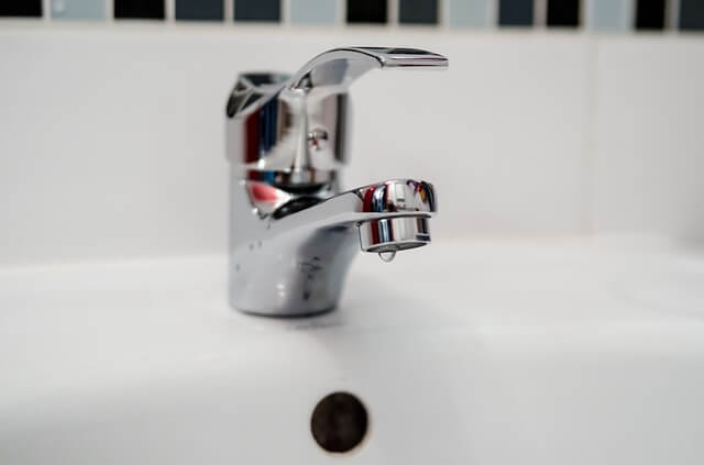Comment détecter une fuite entre le compteur d’eau et la maison ?